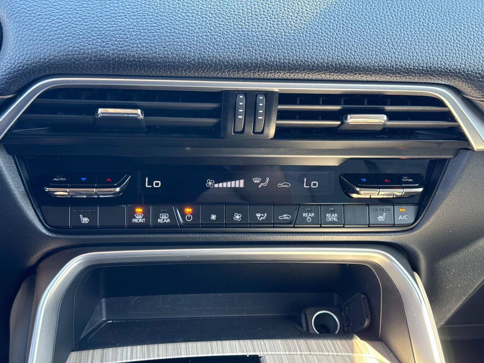 Certified 2024 MAZDA CX-90 Plug-In Hybrid w/ Preferred image 26