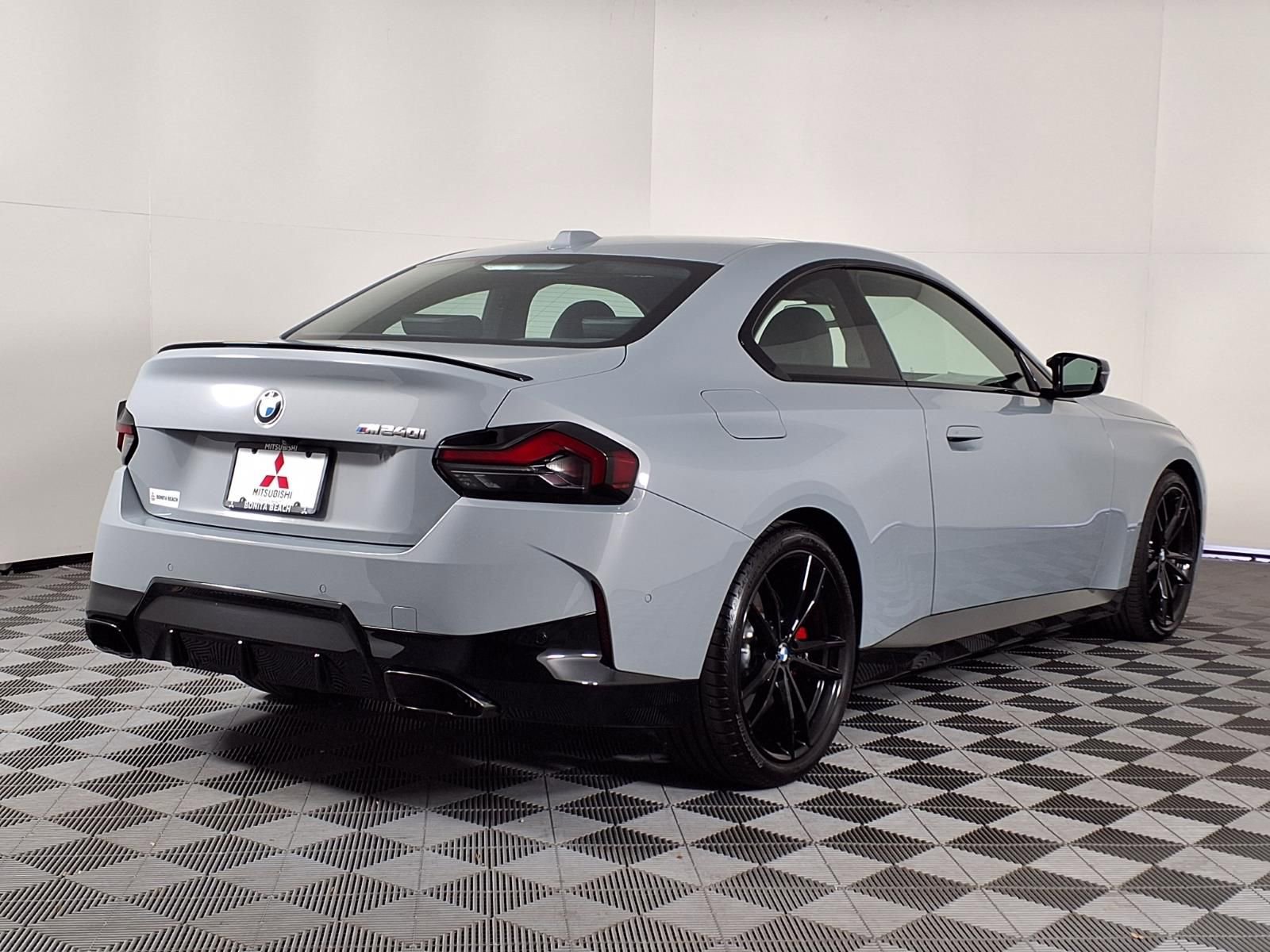 Used 2024 BMW M240i Coupe w/ Premium Package RWD image 31