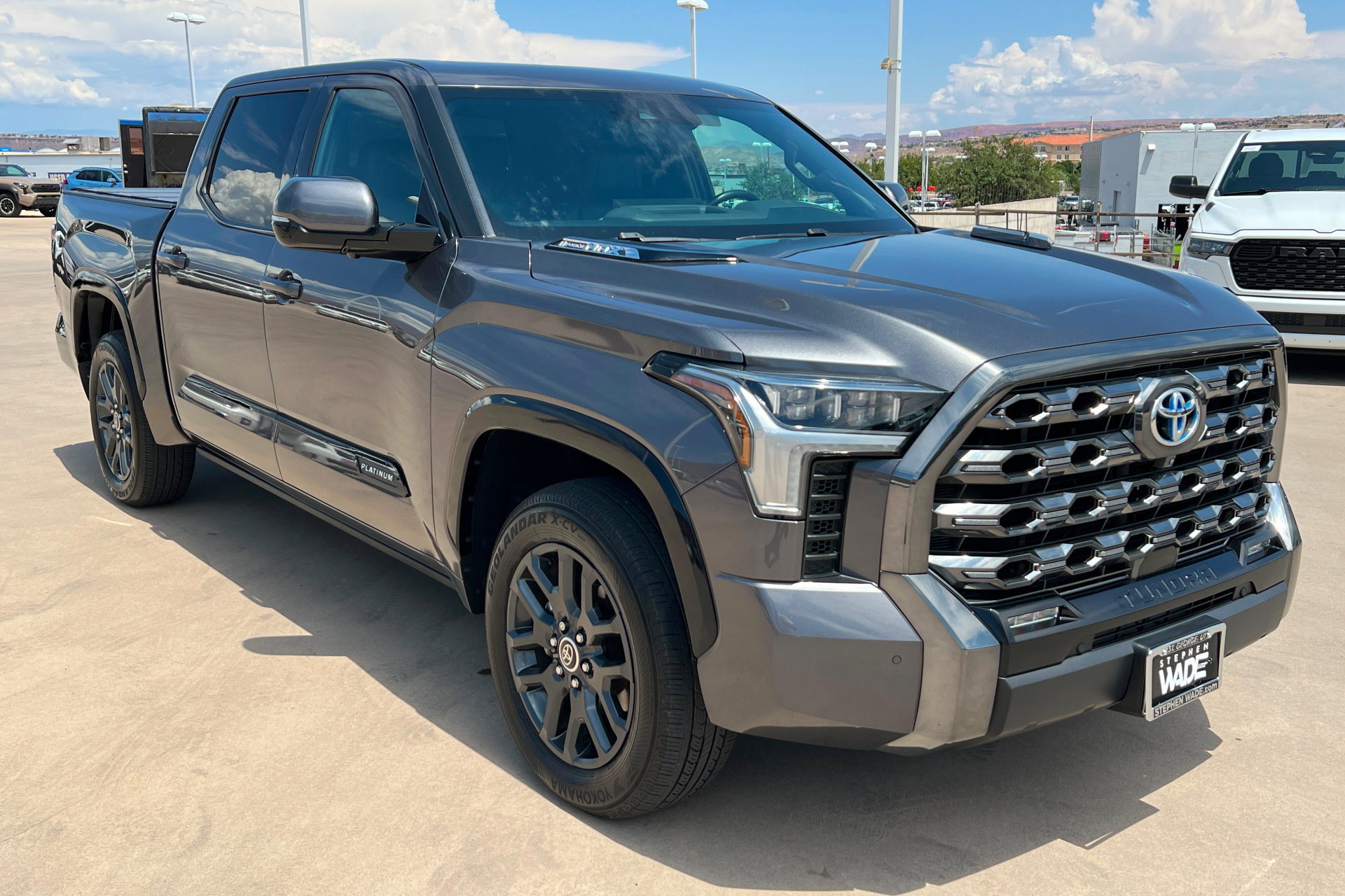 Used 2023 Toyota Tundra Platinum AWD/4WD image 8