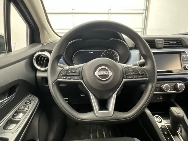 Used 2025 Nissan Versa SV image 8