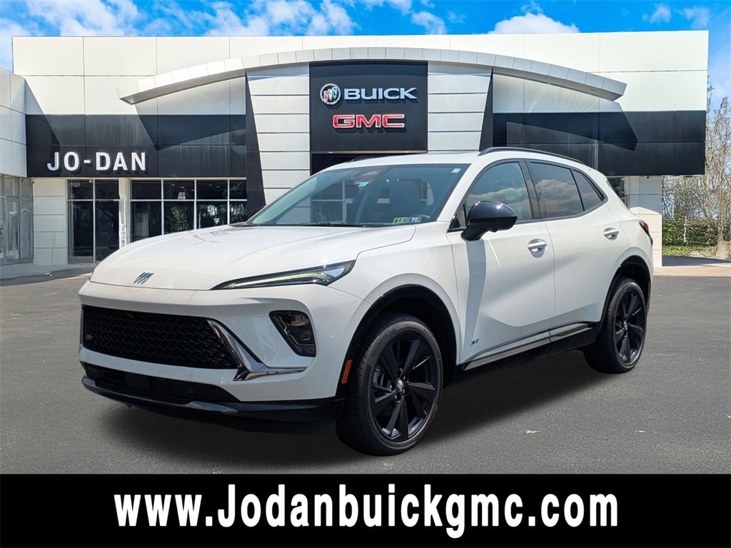 New 2025 Buick Envision Sport Touring image 1