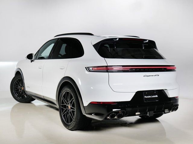 New 2026 Porsche Cayenne GTS image 3