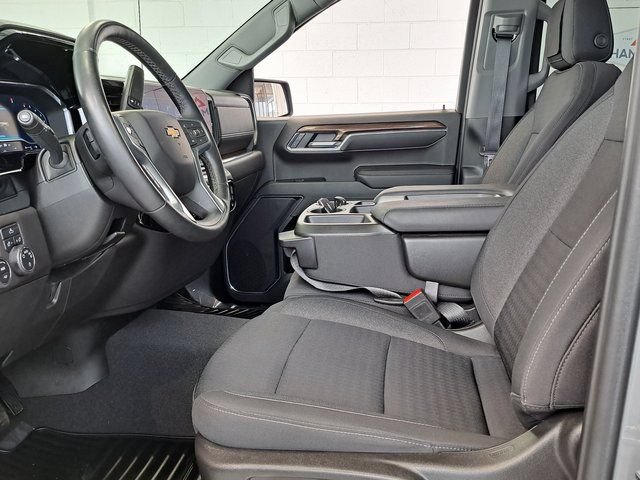 Used 2023 Chevrolet Silverado 1500 LT AWD/4WD image 22