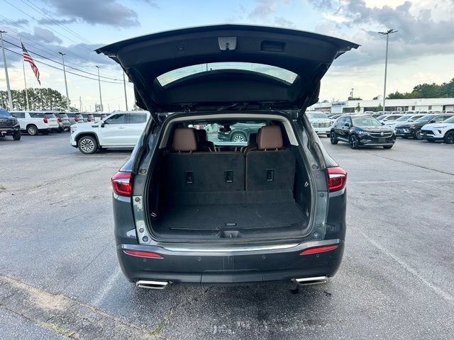 Used 2019 Buick Enclave Avenir w/ Avenir Technology Package AWD/4WD image 18