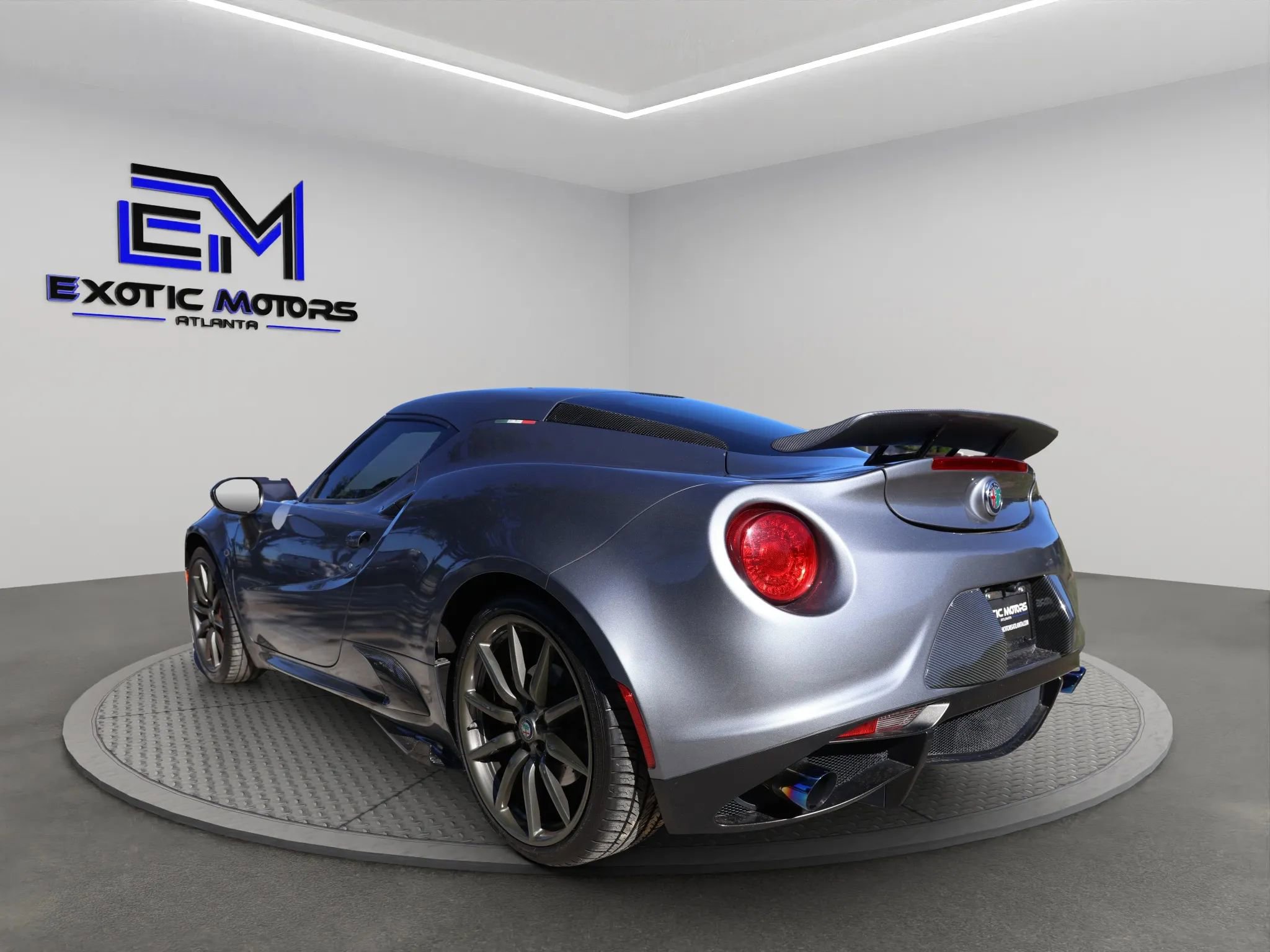 Used 2017 Alfa Romeo 4C Coupe image 4