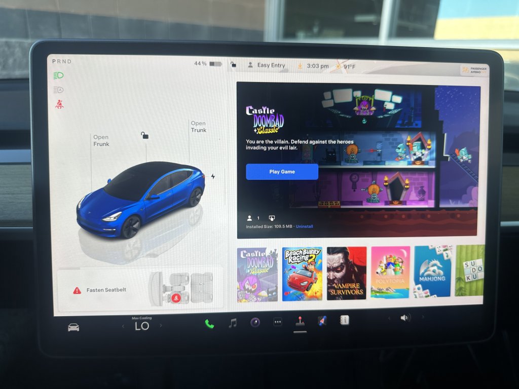 Used 2023 Tesla Model 3 Standard Range image 29