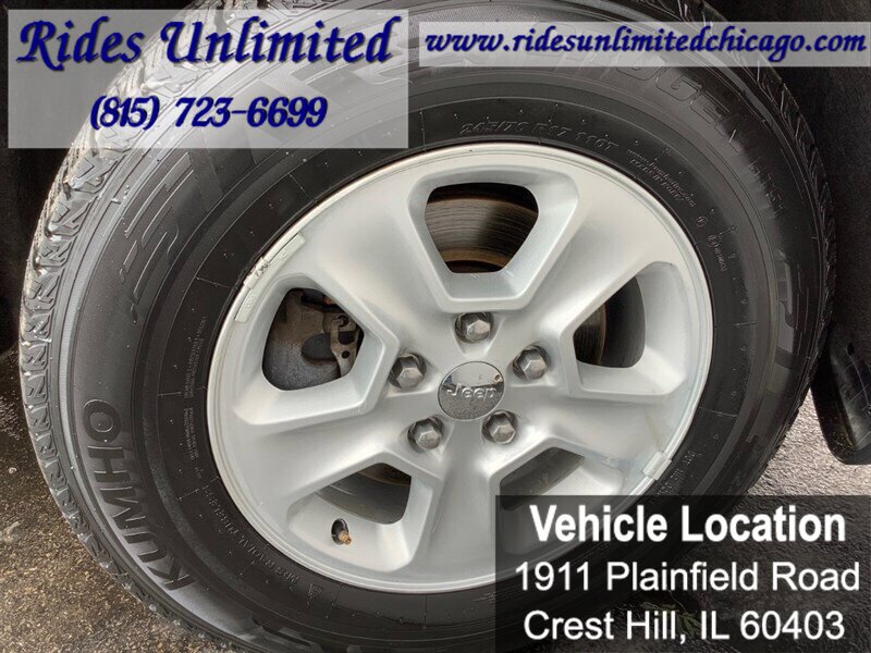Used 2015 Jeep Grand Cherokee Laredo w/ Quick Order Package 23E AWD/4WD image 34