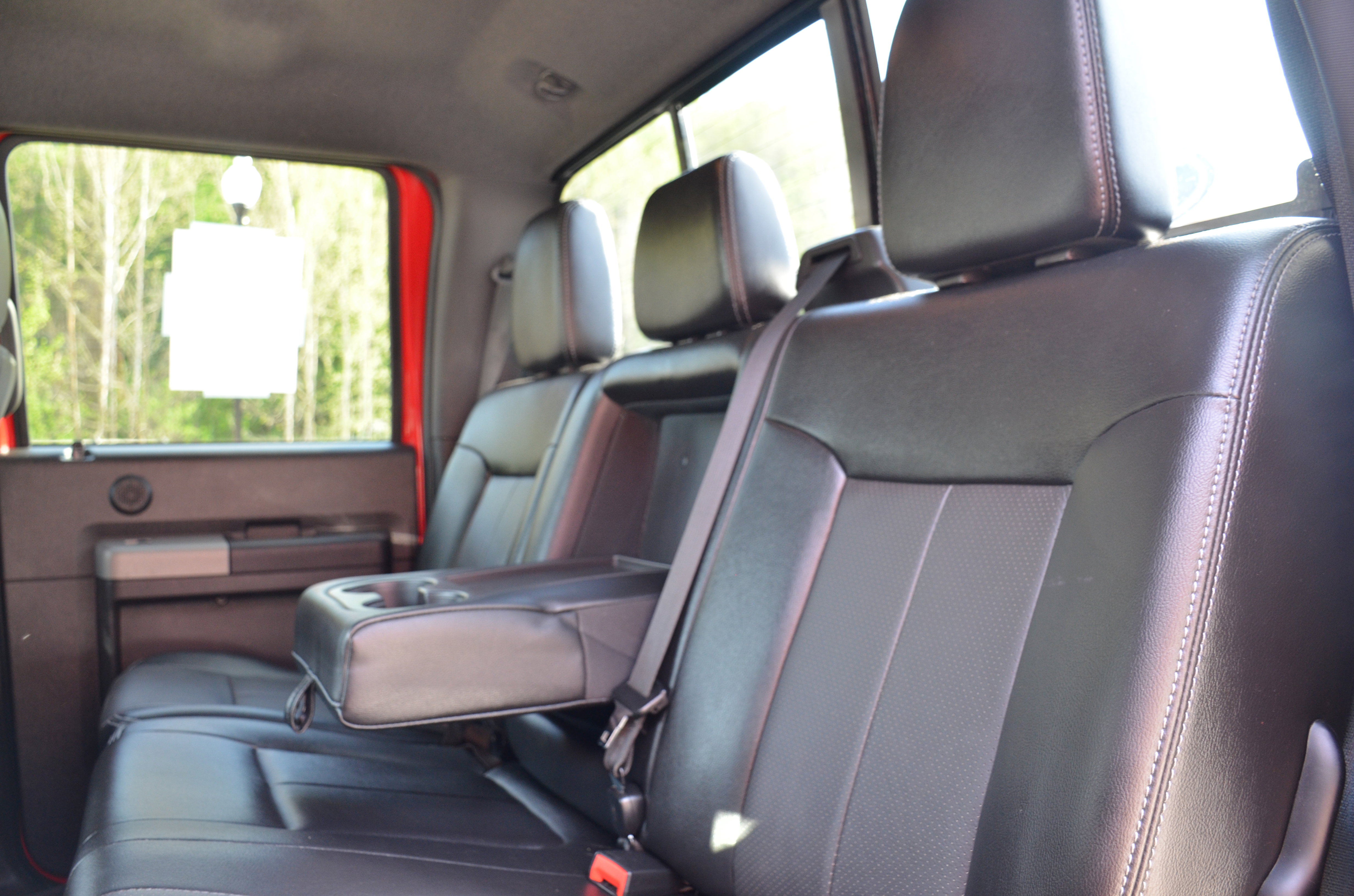 Used 2014 Ford F350 Lariat w/ Lariat Interior Package image 21