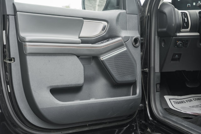 Used 2025 Ford Expedition Active AWD/4WD image 54