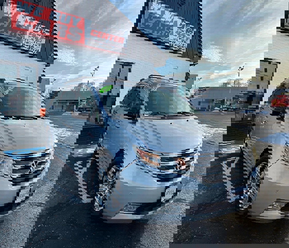 Used 2012 Honda Odyssey Touring image 1