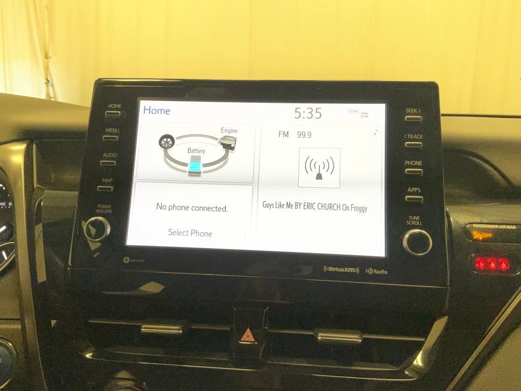 Used 2021 Toyota Camry XLE w/ Cold Weather Package FWD image 14