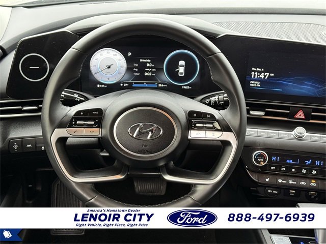 Used 2023 Hyundai Elantra SEL w/ Convenience Package image 14