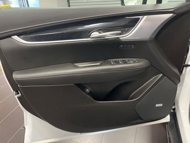 Certified 2025 Cadillac XT5 Premium Luxury image 10