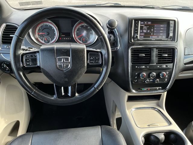 Used 2019 Dodge Grand Caravan SXT image 13