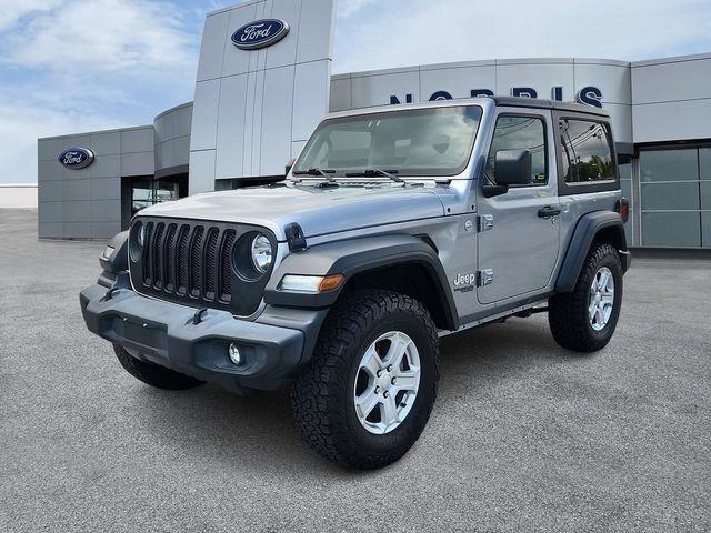 Used 2020 Jeep Wrangler Sport AWD/4WD image 2