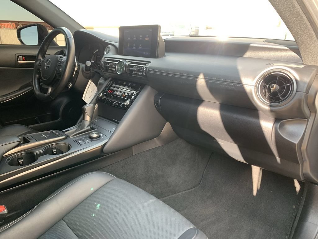 Used 2024 Lexus IS 300 RWD image 27