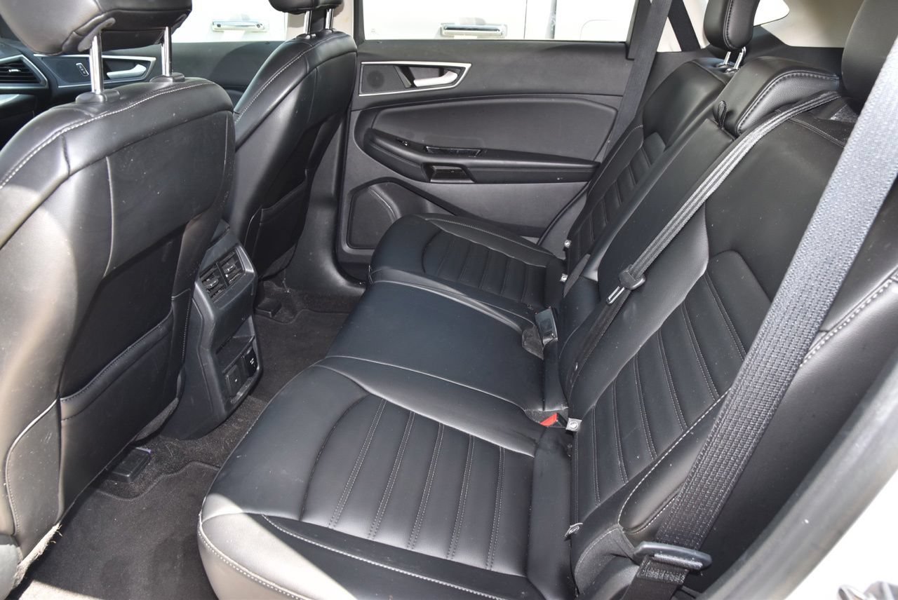 Used 2020 Ford Edge SEL w/ Convenience Package FWD image 10