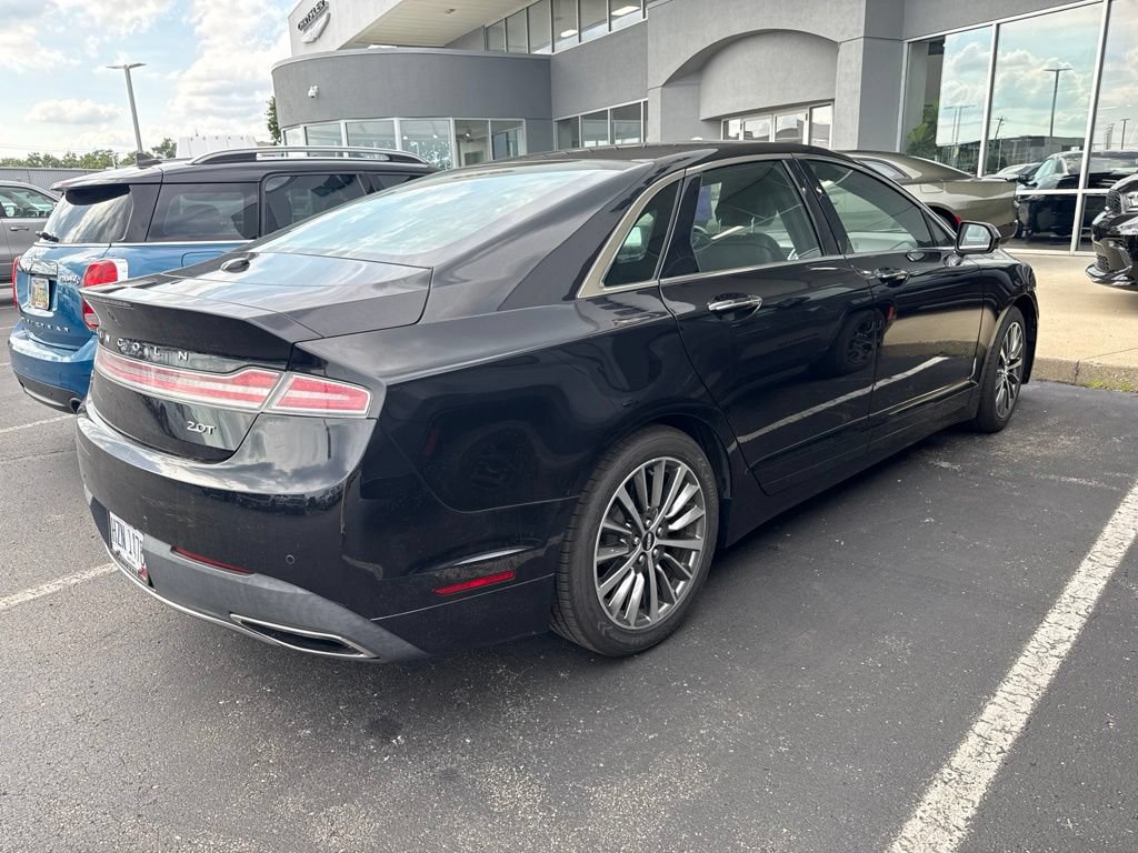 Used 2019 Lincoln MKZ Premiere FWD image 4