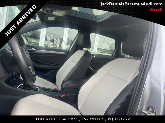 Used 2020 Volkswagen Jetta R-Line w/ R-Line Cold Weather Package image 14
