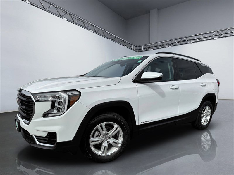 Used 2022 GMC Terrain SLE w/ Driver Convenience Package image 29