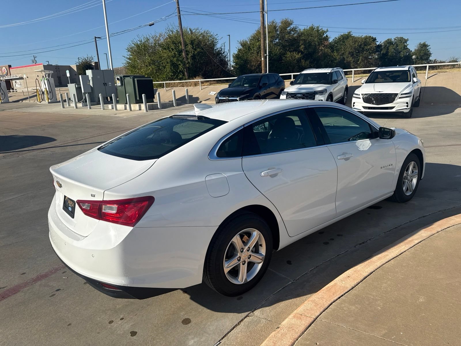 Used 2024 Chevrolet Malibu LT FWD image 5