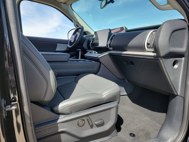 New 2026 Ford Expedition Max Active RWD image 16