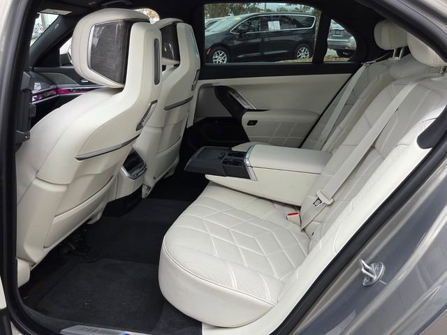 Used 2024 BMW 740i xDrive w/ Premium Package AWD/4WD image 12