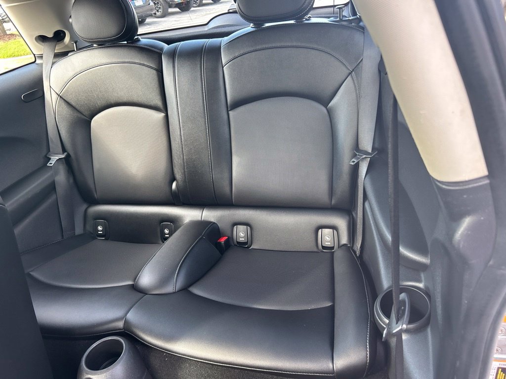 Used 2016 MINI Cooper 2-Door Hardtop FWD image 27