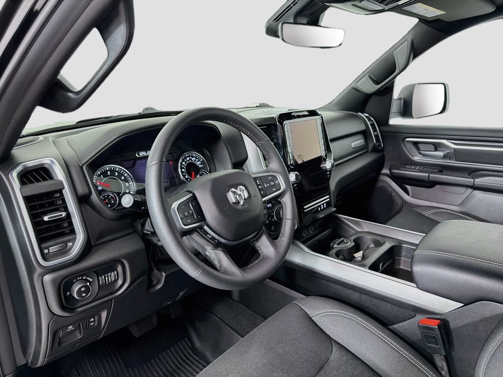 Used 2025 RAM 1500 Big Horn AWD/4WD image 9