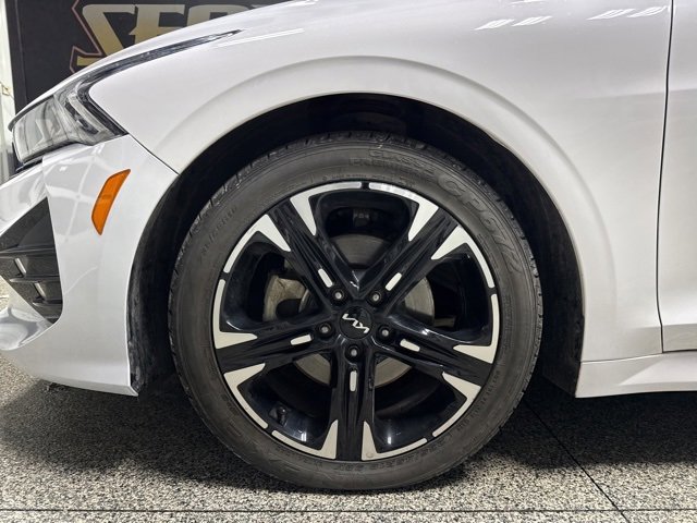 Used 2024 Kia K5 GT-Line w/ GT-Line Premium Package image 3