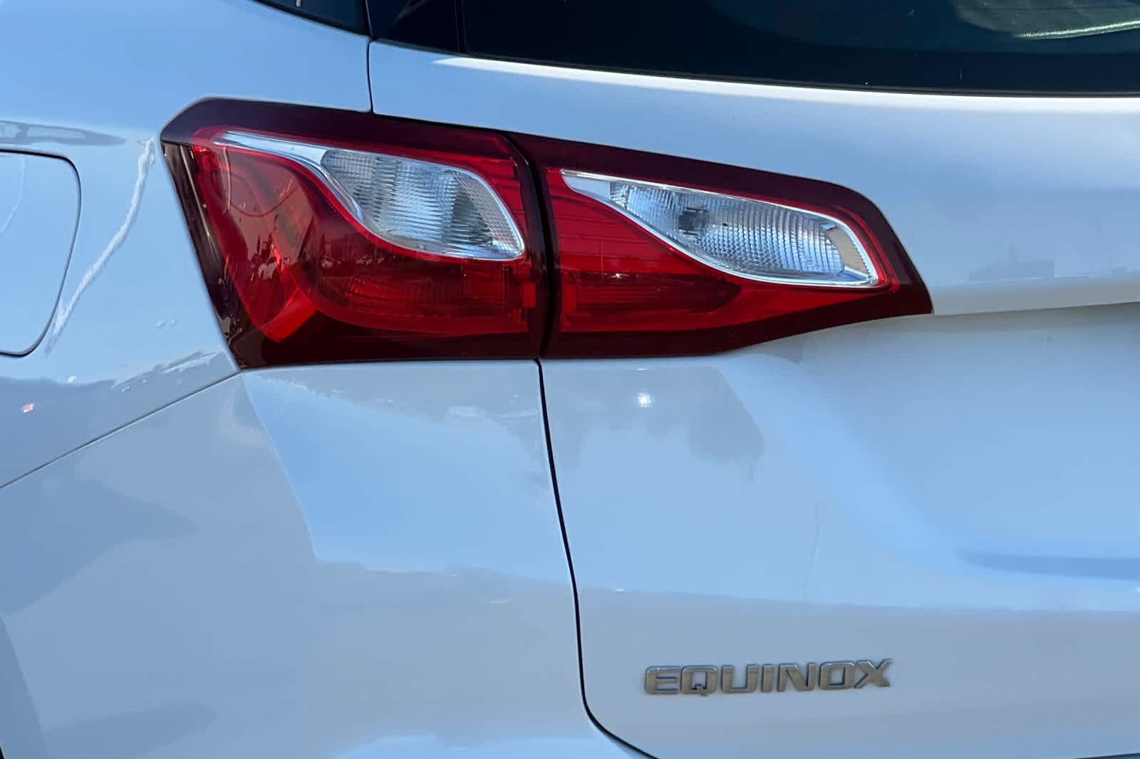 Used 2019 Chevrolet Equinox LS FWD image 32