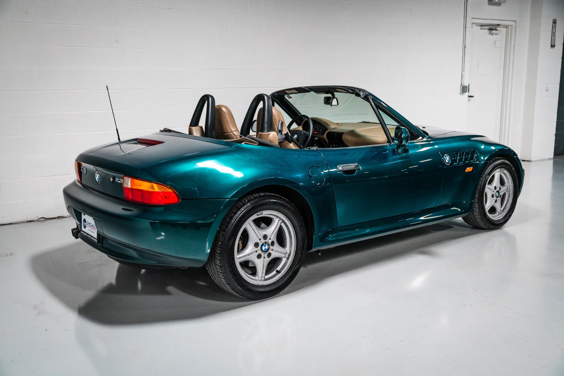 Used 1999 BMW Z3 2.5i RWD image 3