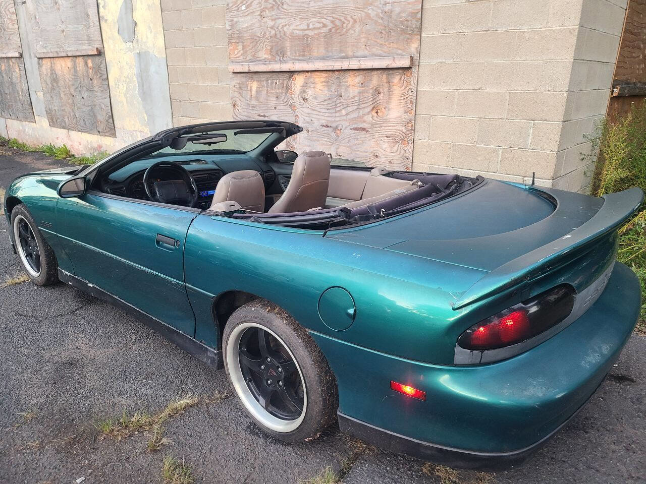 Used 1997 Chevrolet Camaro Z28 w/ Preferred Equipment Group 2 image 11