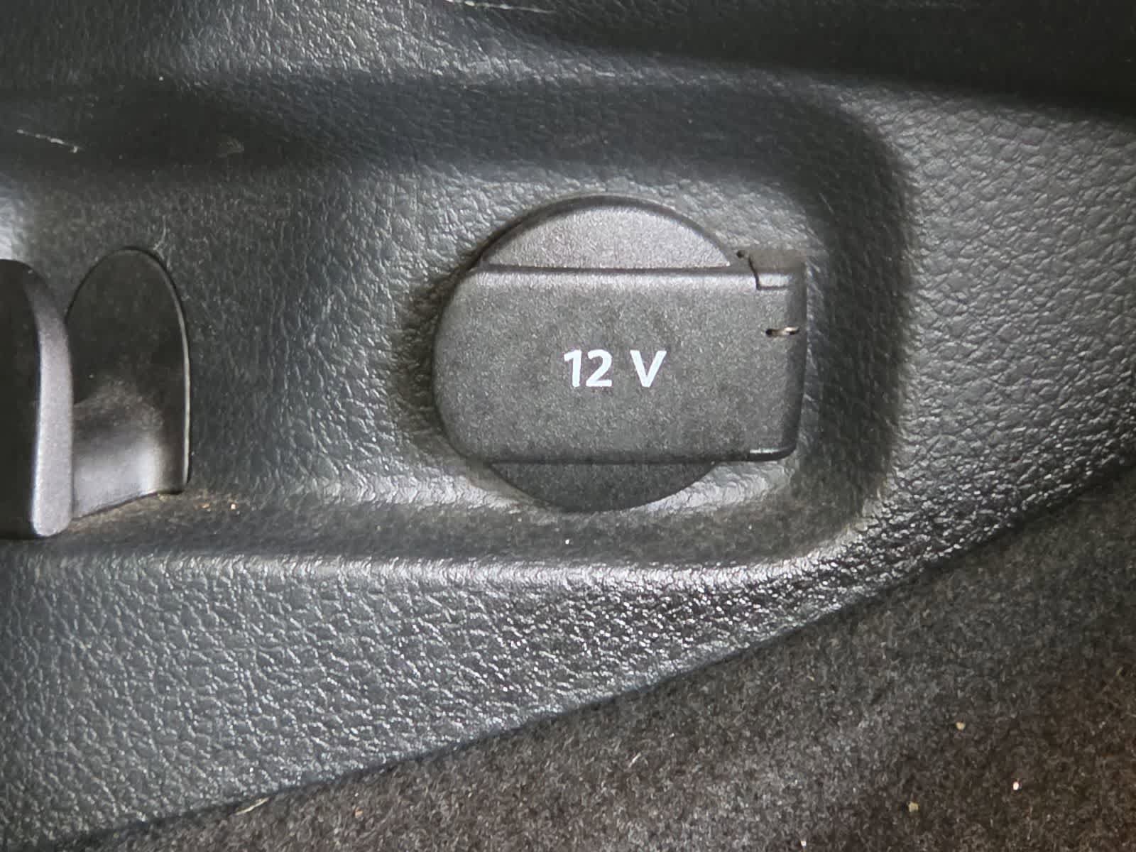 Used 2015 Volkswagen Golf TDI S FWD image 29