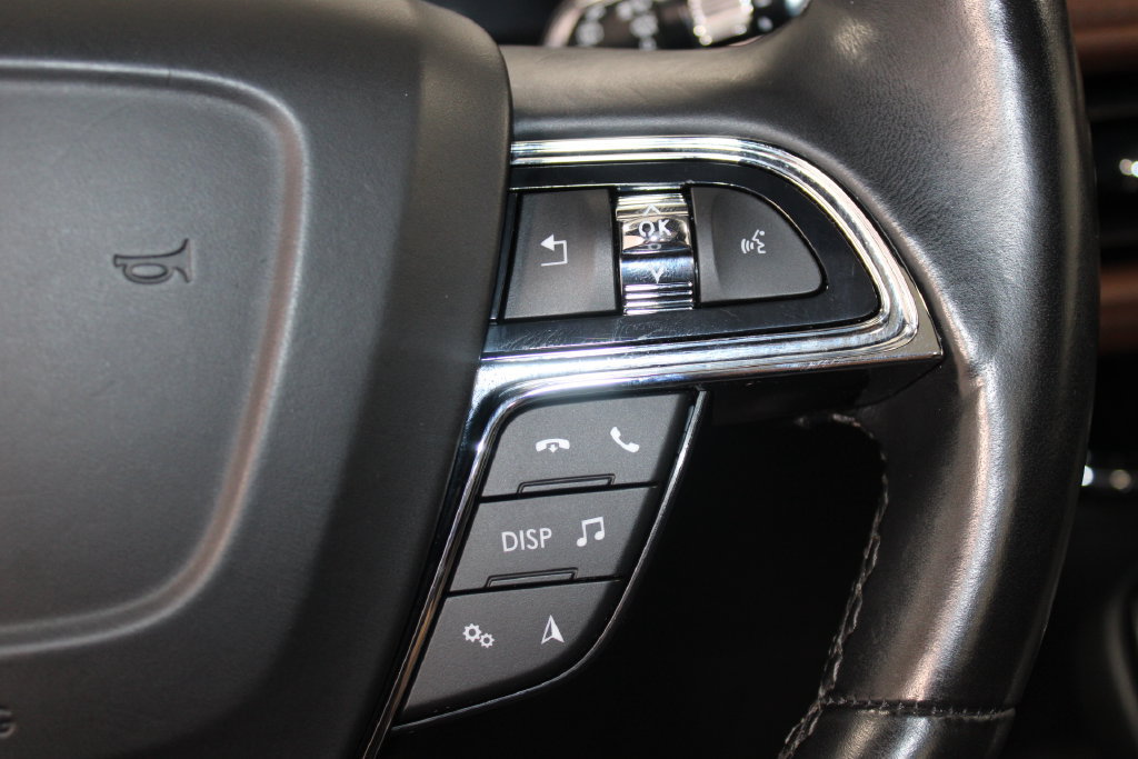 Used 2023 Lincoln Nautilus Reserve w/ Equipment Group 201A AWD/4WD image 36
