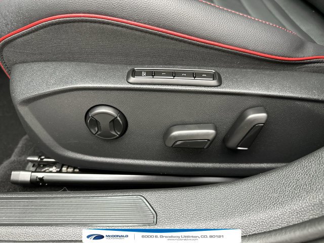 Used 2022 Volkswagen GTI Autobahn FWD image 12