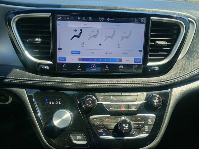 Used 2023 Chrysler Pacifica Touring-L w/ S Appearance Package AWD/4WD image 30
