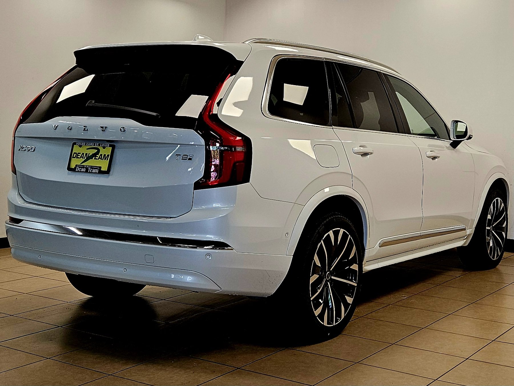 New 2026 Volvo XC90 T8 Ultra w/ Lounge Package AWD/4WD image 5