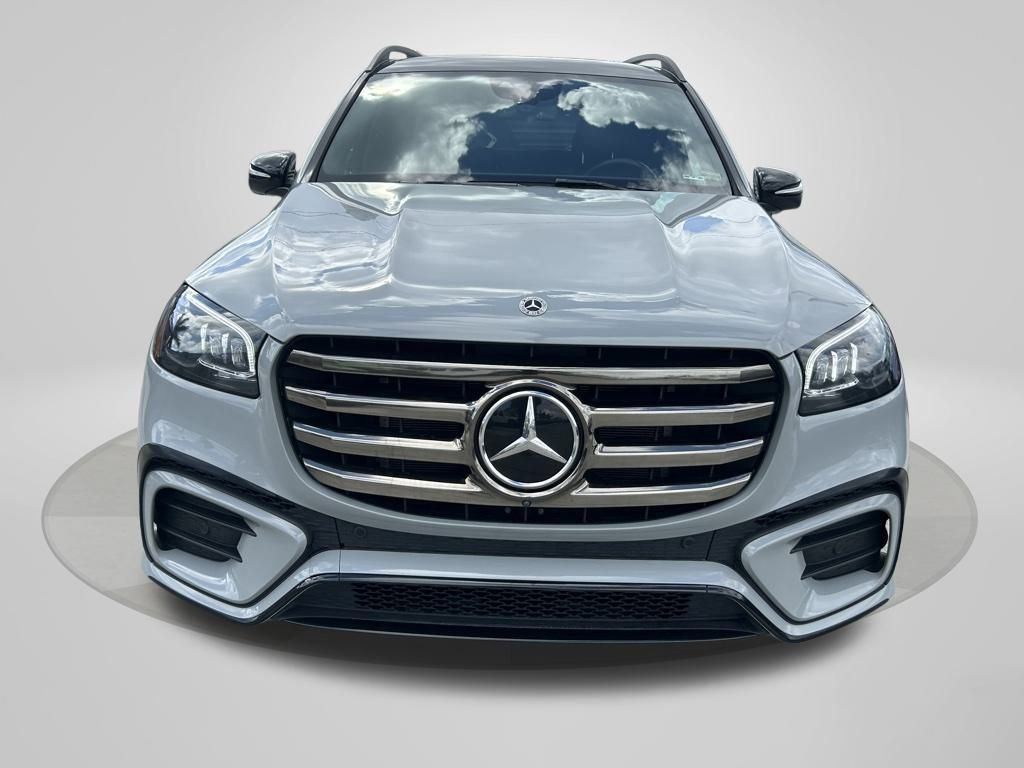 Used 2024 Mercedes-Benz GLS 450 4MATIC w/ AMG Line Exterior image 2