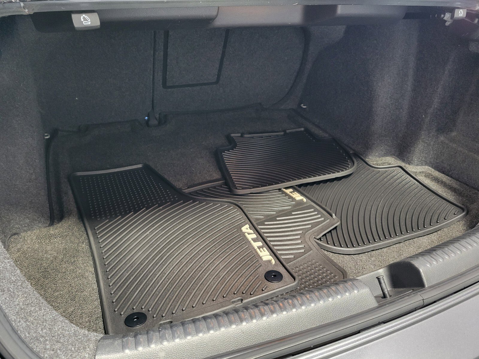 Used 2013 Volkswagen Jetta TDI image 15