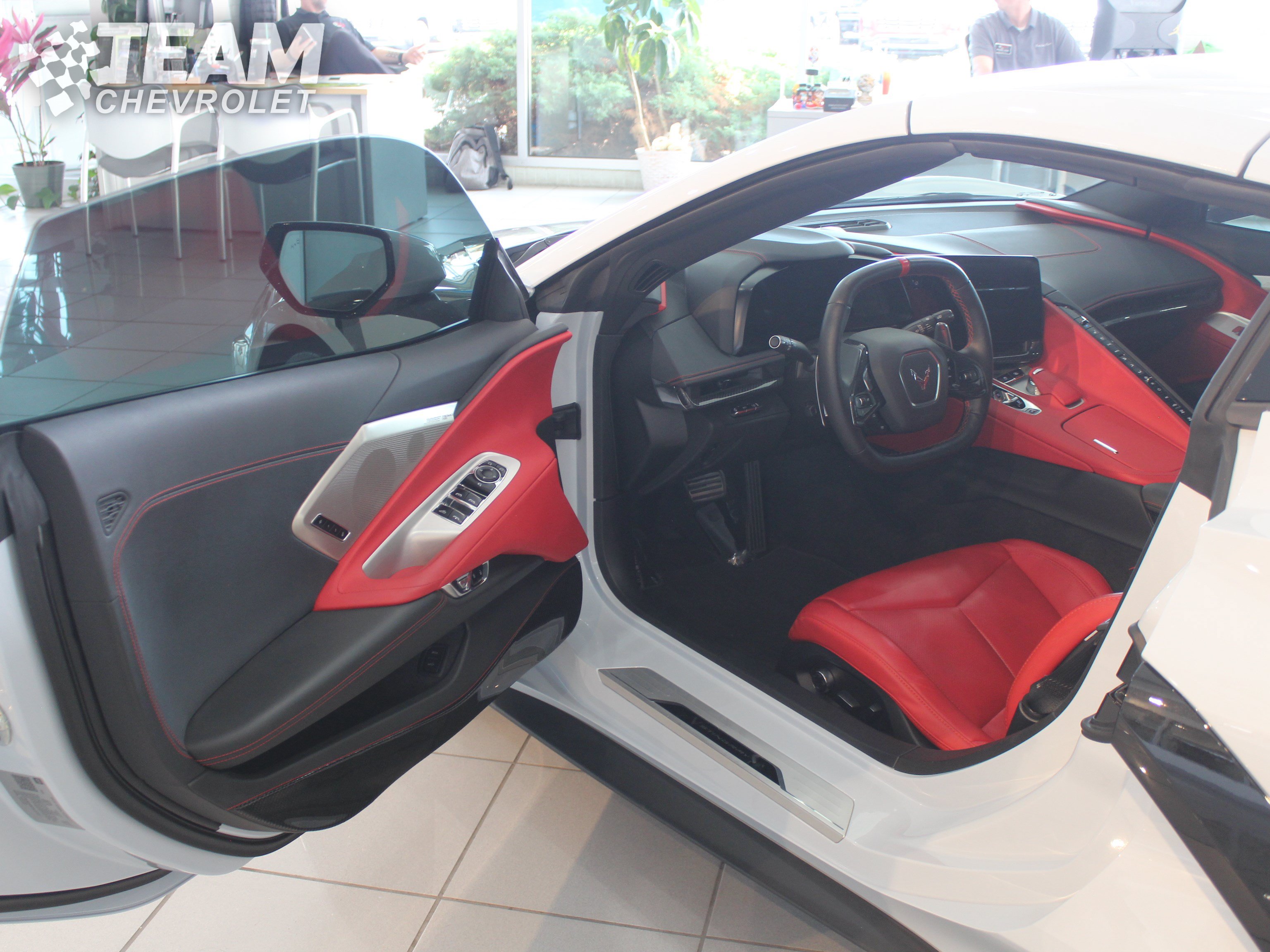 Used 2023 Chevrolet Corvette Stingray Preferred Conv w/ Battery Protection Package RWD image 9