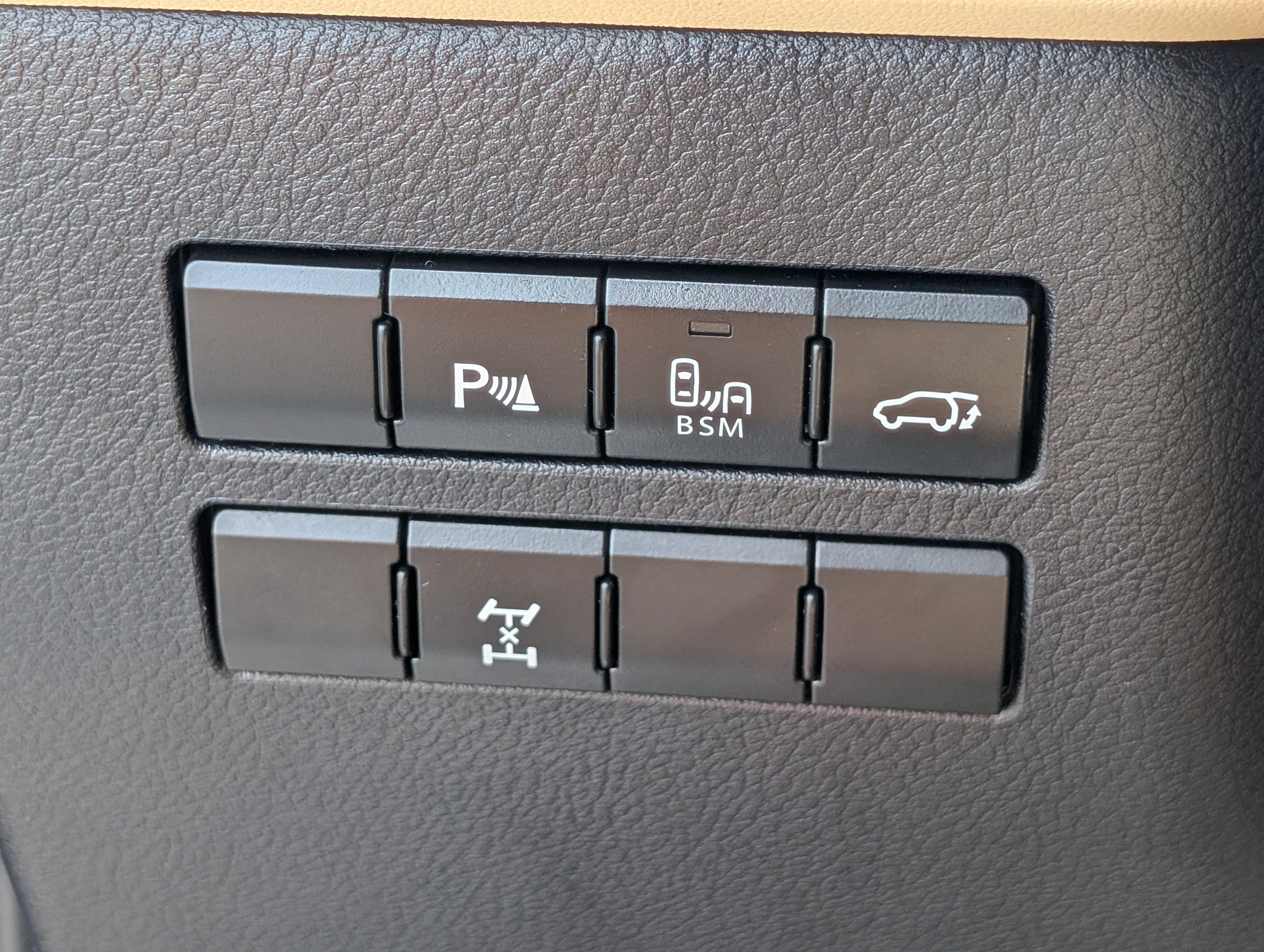 Used 2015 Lexus NX 200t AWD w/ Premium Package image 23