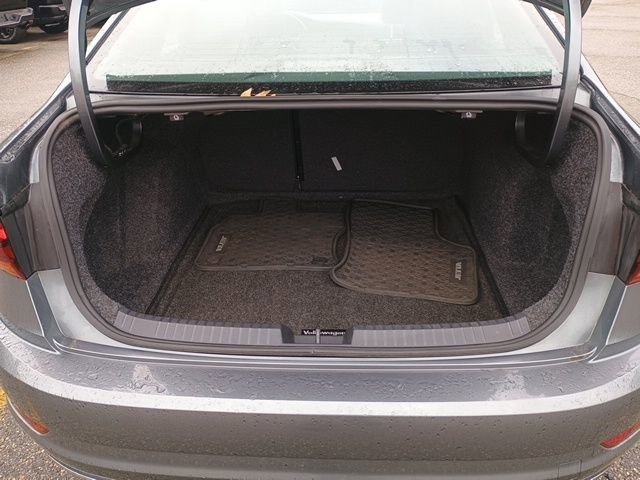 Used 2019 Volkswagen Jetta R-Line image 18