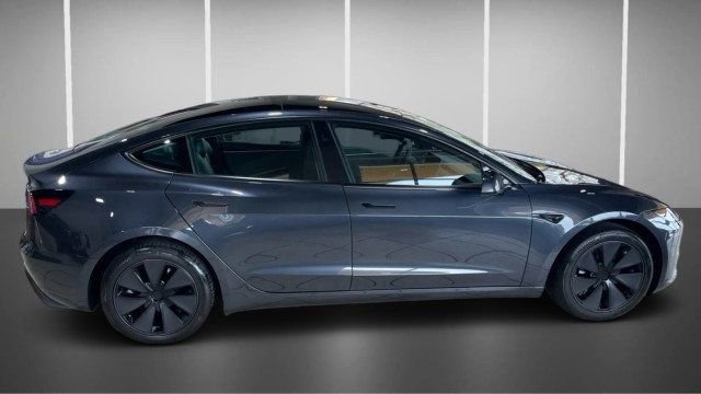 Used 2025 Tesla Model 3 Long Range RWD image 6