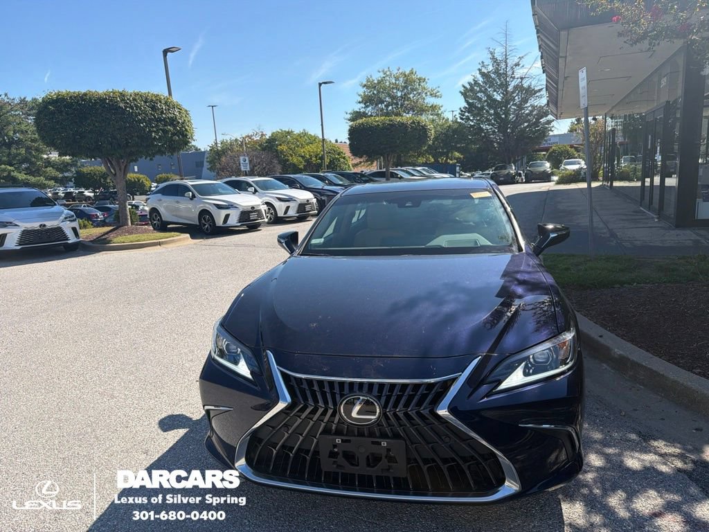 Used 2023 Lexus ES 300h w/ Accessory Package (Z1)
