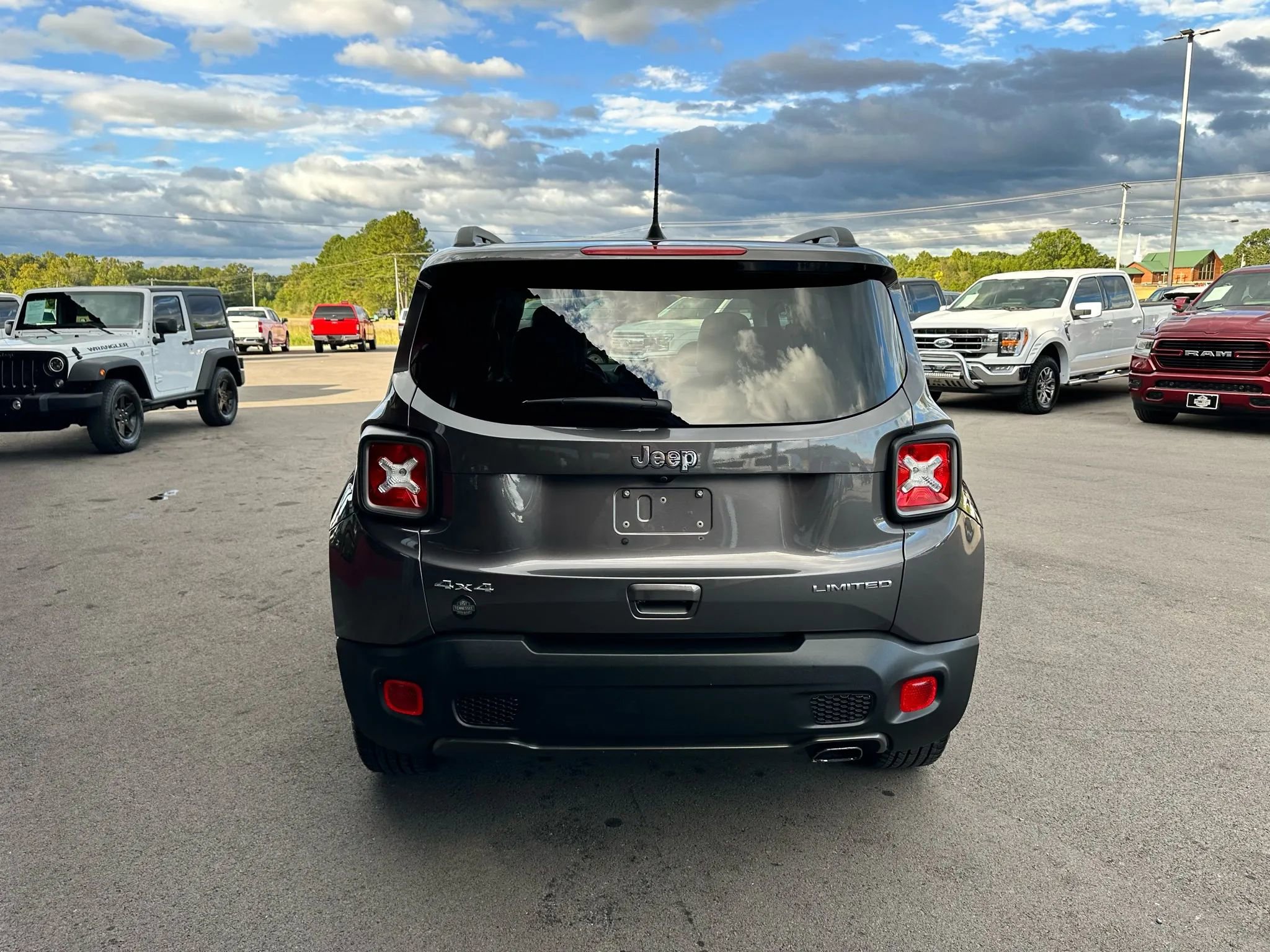 Used 2020 Jeep Renegade Limited image 19