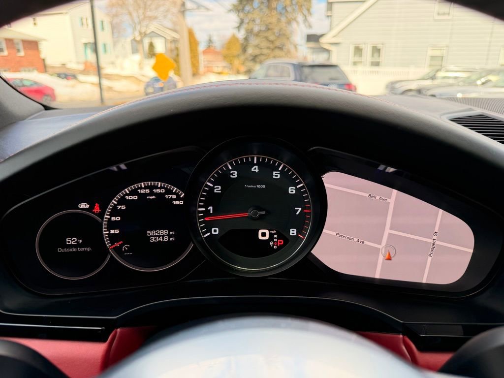 Used 2020 Porsche Cayenne S w/ Premium Package Plus image 19