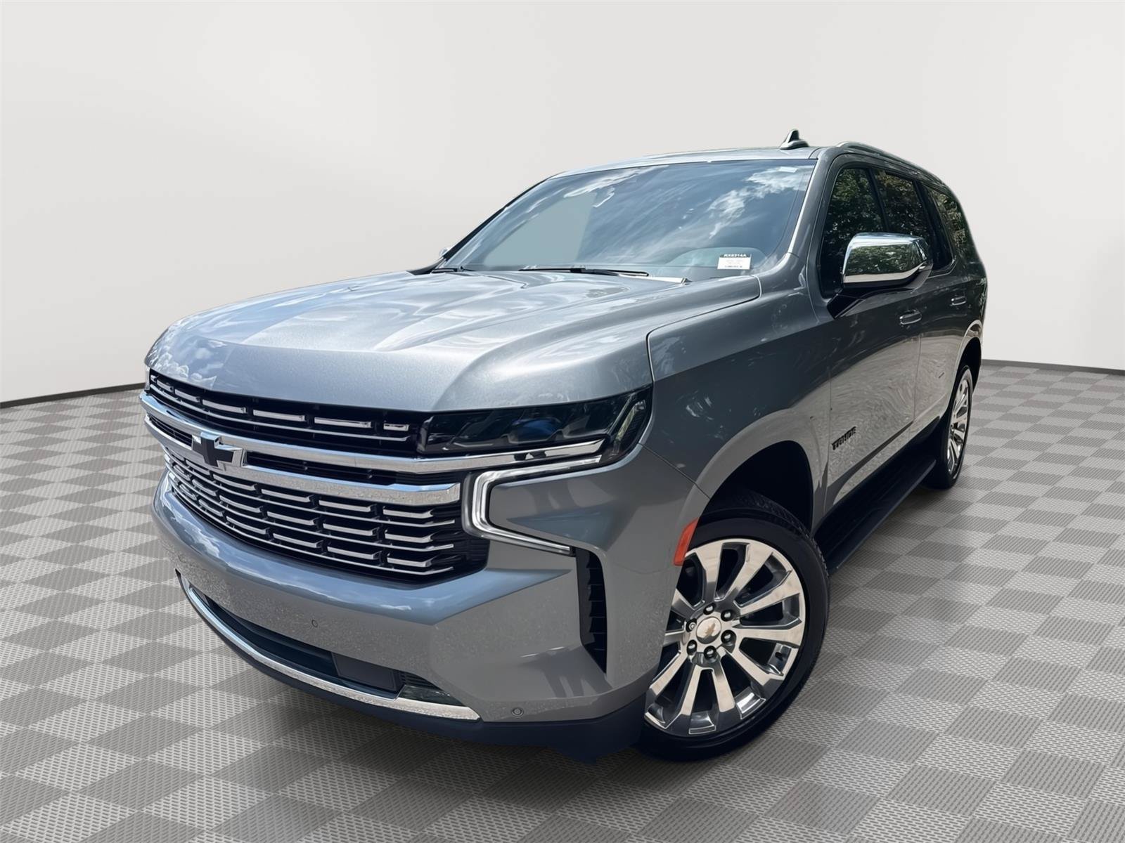 Used 2023 Chevrolet Tahoe Premier AWD/4WD image 2