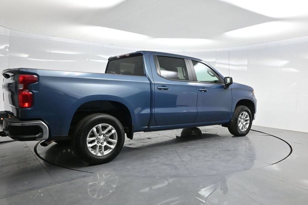 Used 2024 Chevrolet Silverado 1500 LT AWD/4WD image 40
