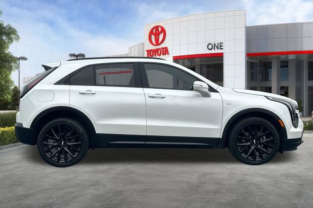 Used 2022 Cadillac XT4 Sport AWD/4WD image 3